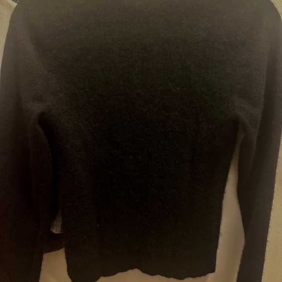 TSE Cashmere Classic V-Neck Button Up Cardigan XS - Picture 2 of 6